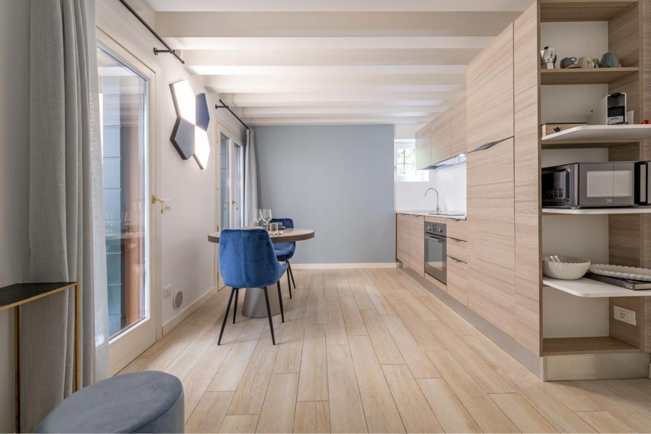 Ca' San Carlo Residence By Wonderful Italy Венеция Екстериор снимка